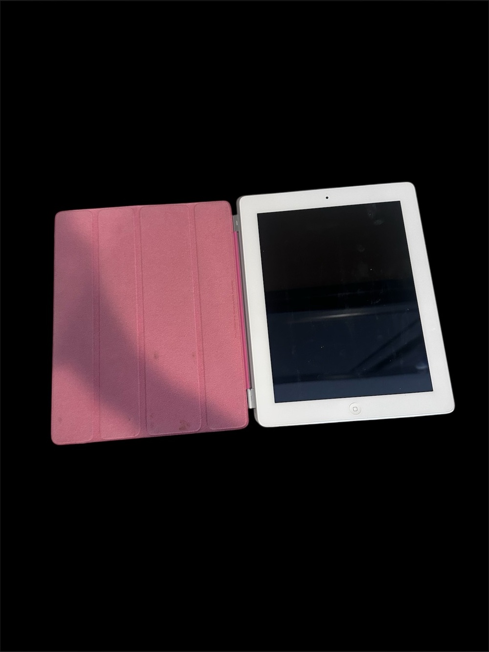 Apple iPad with Pink Smart Cover 16GB